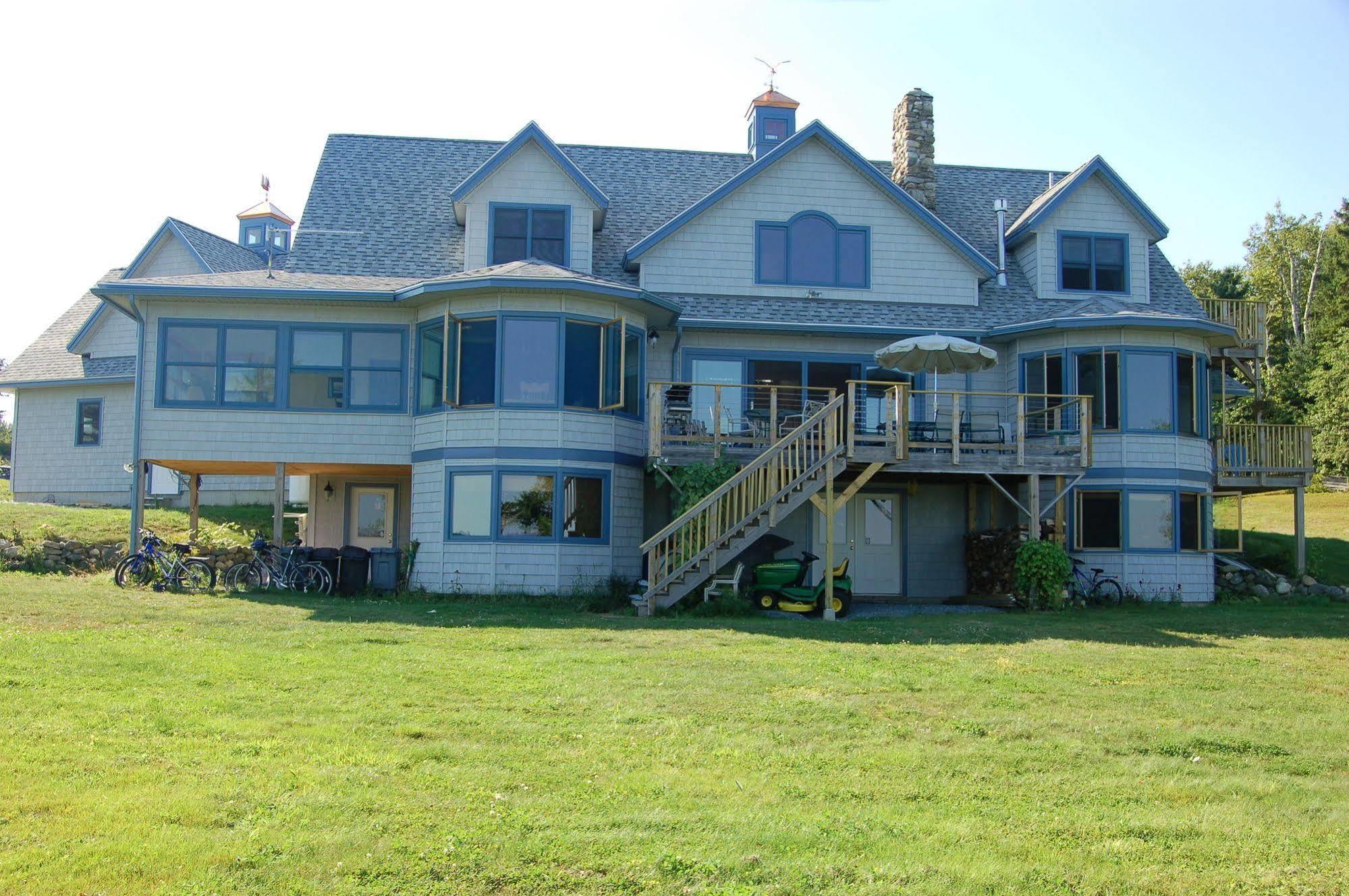 Wave Walker Bed And Breakfast Surry Exterior photo