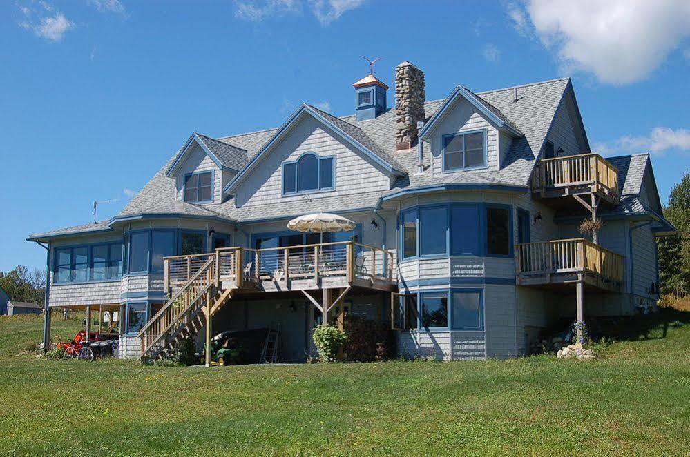 Wave Walker Bed And Breakfast Surry Exterior photo