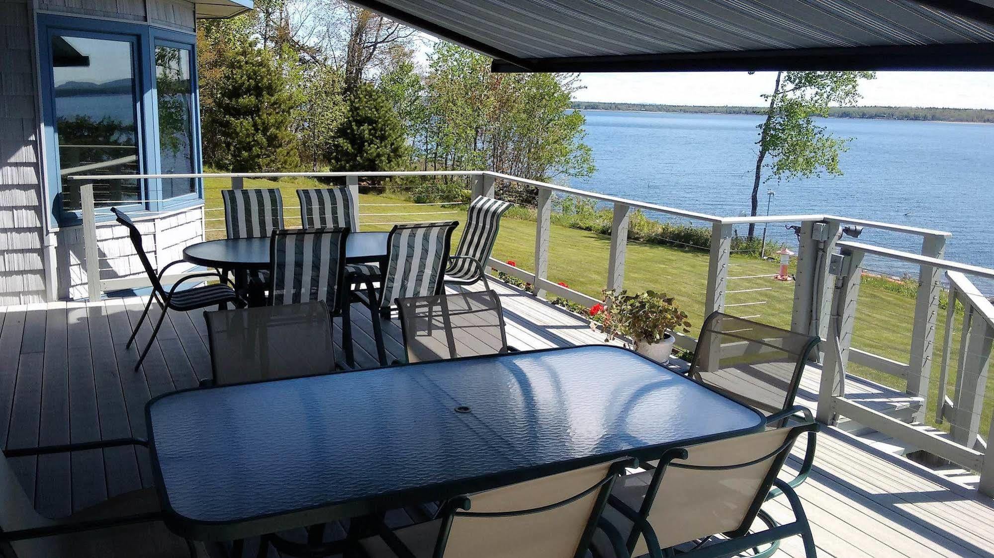 Wave Walker Bed And Breakfast Surry Exterior photo