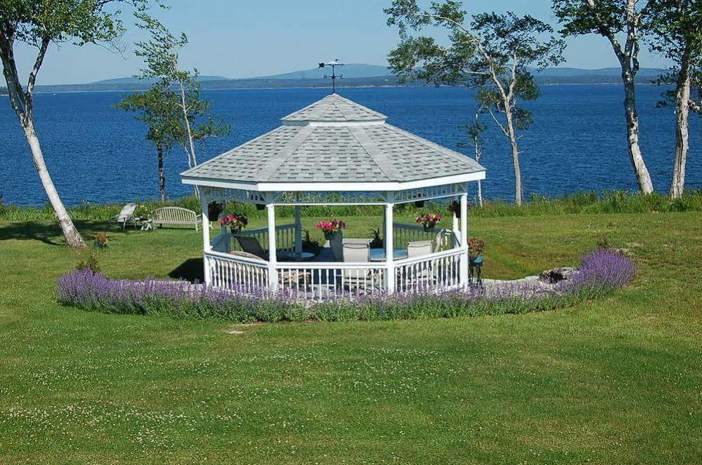 Wave Walker Bed And Breakfast Surry Exterior photo